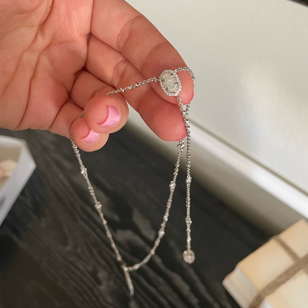 Kendra Scott necklace